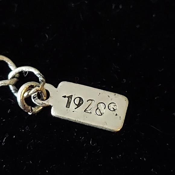 1928 Vintage Style Pendant - Picture 8 of 11